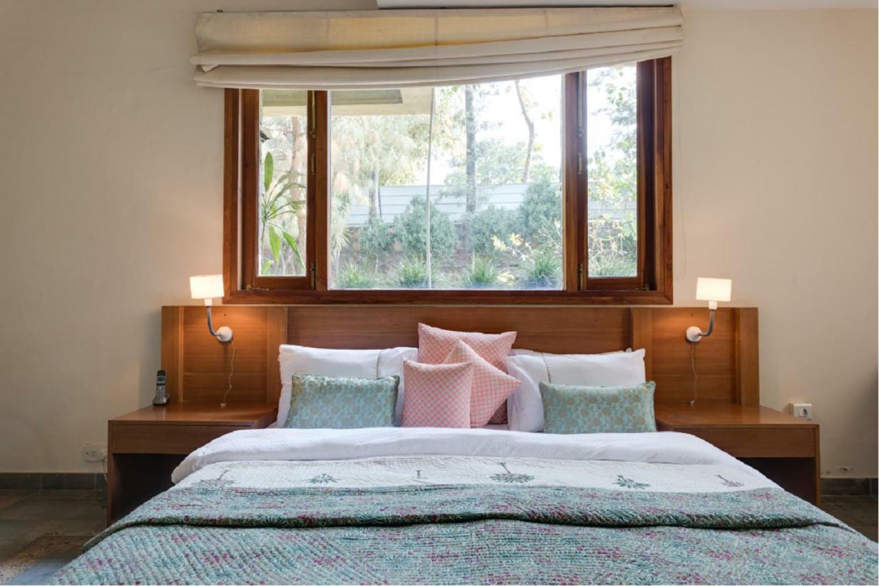 Hostie Ramsabagh - 4 Bedroom Artistic Farm Villa, Delhi